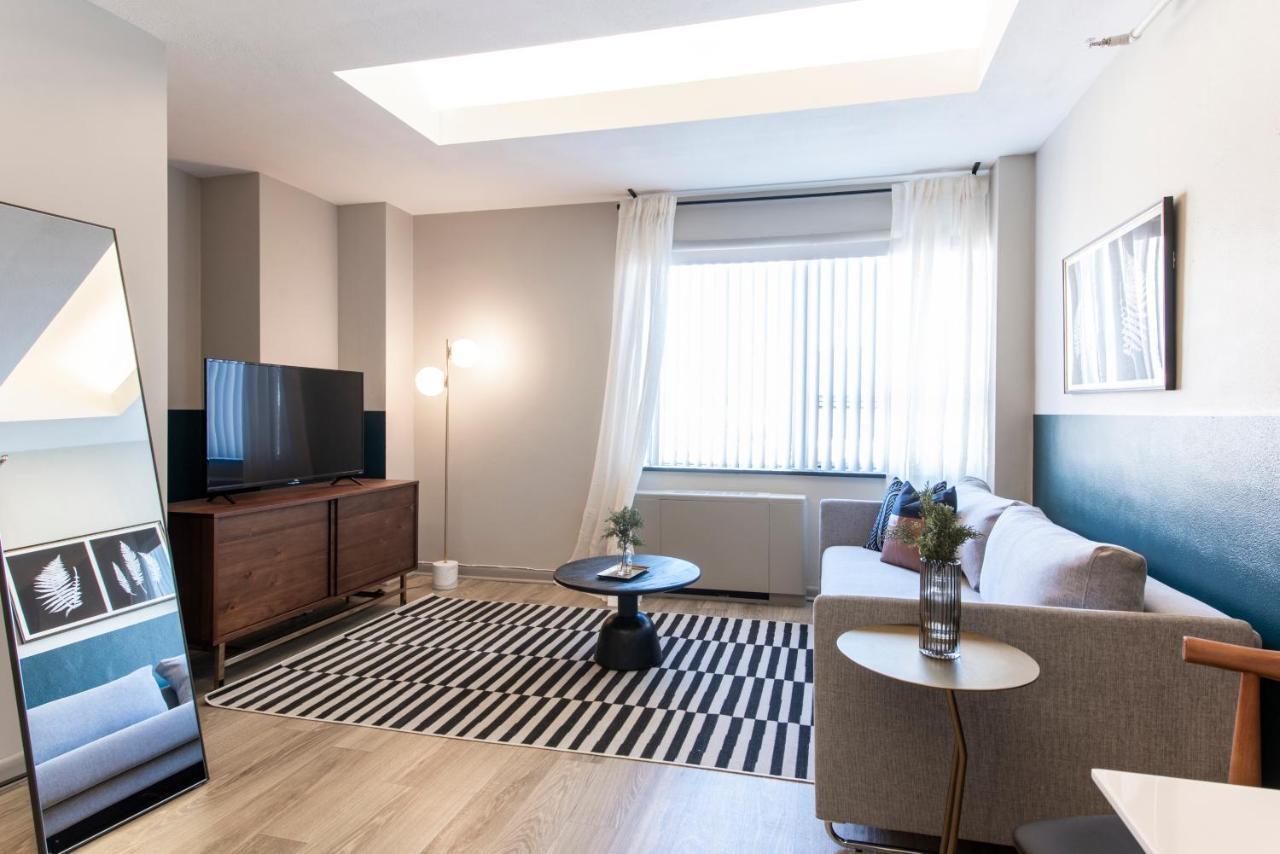 Abode Downtown Louisville - 4Th St Live Bagian luar foto